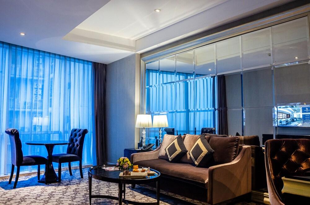 Hotel Ciputra World Surabaya Managed By Swiss-Belhotel International Экстерьер фото