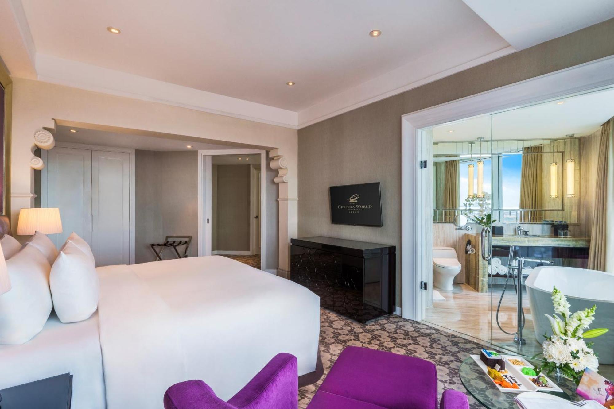 Hotel Ciputra World Surabaya Managed By Swiss-Belhotel International Экстерьер фото
