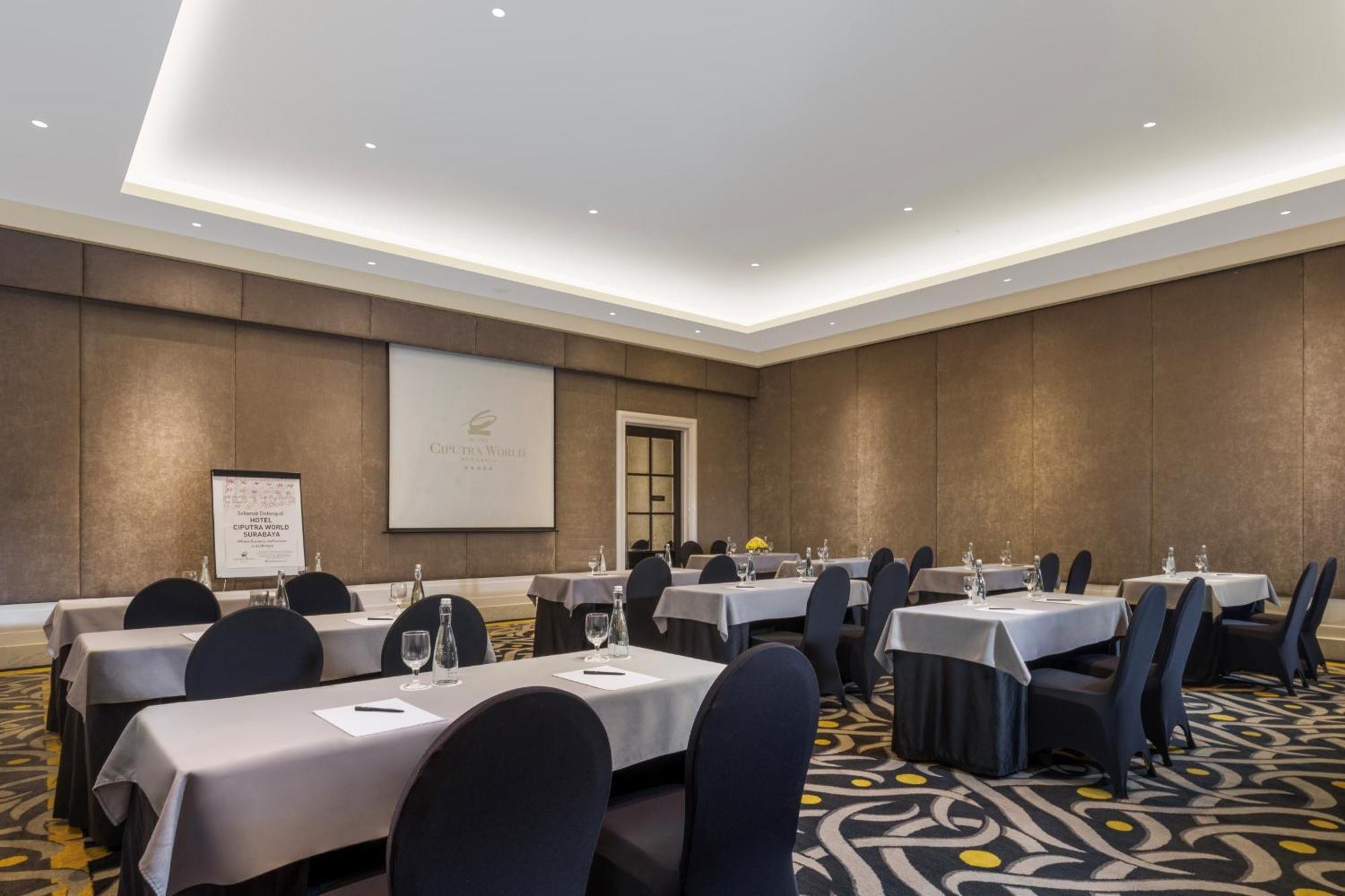 Hotel Ciputra World Surabaya Managed By Swiss-Belhotel International Экстерьер фото