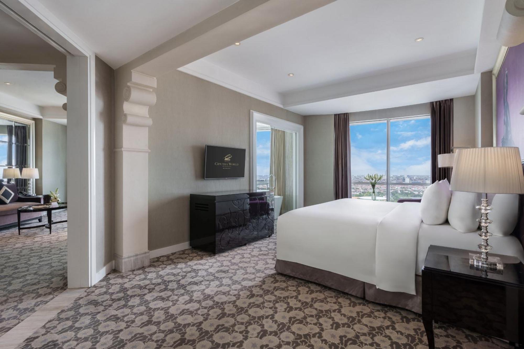 Hotel Ciputra World Surabaya Managed By Swiss-Belhotel International Экстерьер фото